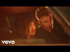Machine Gun Kelly - Glass House (feat. Naomi Wild)